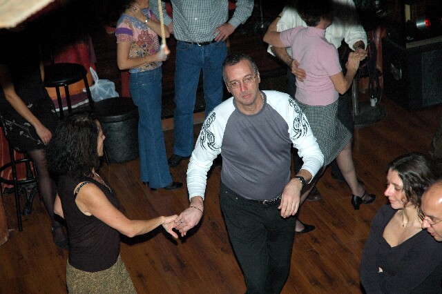 min 2005 12 18 sharkys 164